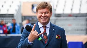 Дмитрий губерниев в молодости и сейчас. Nagornyj I Lasickene Dolzhny Byt Superzvyozdami Guberniev O Sportsmenah Goda Kritike V Socsetyah I Otnoshenii K Repu Rt Na Russkom