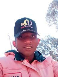 Tongava aty raha mila sangisangy 🥰 Fa omeko an-dry daholo atraminy  tambitamby ❤️ Saingy ny olana zao zah efa manam-bady 🥺 tsoriko marina fa  tsy tiko lotra ilay mavady 💥 Saingy hafaka