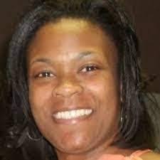 Tara Cage's Instagram, Twitter & Facebook