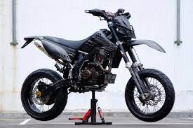 Modifikasi klx 150 supermoto motor kawasaki buat adventure via modifikasiimotorr.blogspot.com. Foto Modifikasi Motor Klx 150 Trail S 281 29 Jpg 650 434 Motor Gambar Motor Kawasaki
