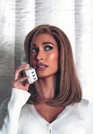 Hailey Bieber Electra