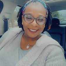 Claudia Polk's Instagram, Twitter & Facebook