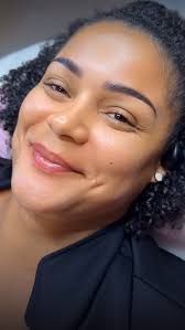 Esperei dois anos por esse momento…, Hoje realizei meu sonho de ter minhas  sobrancelhas reconstruídas pelas mãos da incrível Neide Sousa. ✨, Cada fio,  cada detalhe… valeu a pena esperar! Gratidão por ...