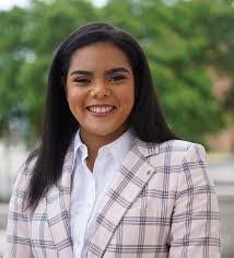 Asia Shields's Instagram, Twitter & Facebook