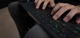 This will increase/decrease the intensity of your keyboard backlight. How To Make My Razer Keyboard Light Up How To Set Your Backlit Keyboard To Always On