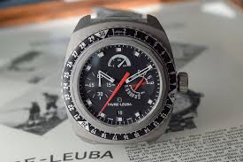 The watch offered here is the reference 53203 from the late 1960s with a silver dial, black bakelite bezel and an original vintage stainless steel bracelet. Favre Leuba Bivouac 9000 Black Edition