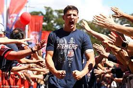 Elegant details and a sophisticated use of pattern and color create an alluring aesthetic. Sydney Roosters Celebrate Nrl Grand Final Victory With Open Top Bus Parade Express Digest