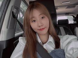 𝑪𝒂𝒓𝒐𝒍 𝑪𝒉𝒆𝒘