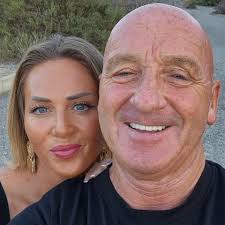 Does anyone have a gas bottle please 🙏🏻