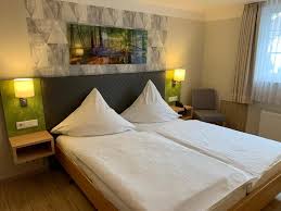 Sammenlign overnatningsmuligheder, og vælg det mest praktiske for dig. Hotel Restaurant Haus Waldesruh Borken Updated 2021 Prices