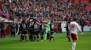 Ultraslan herkes rütbesi̇ni̇ bi̇lecek koreografisi. Lidere Selam Dur Spor