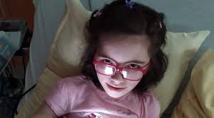 Scarification d'un gazon avec ajout de semences