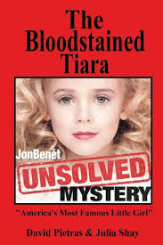 The Bloodstained Tiara : Shay, Julia, Pietras, David: Amazon.se: Böcker