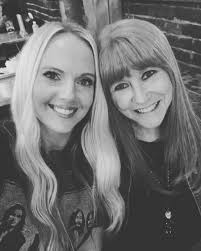 Pamela Lack (@pamela__lack) • Instagram photos and videos