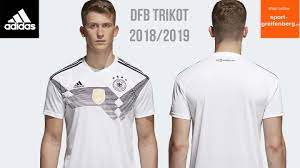 Deutschland war klarer favorit in gruppe c und wurde dieser rolle auch gerecht. Das Ist Das Deutschland Trikot Fur Die Wm 2018 Dfb Trikot