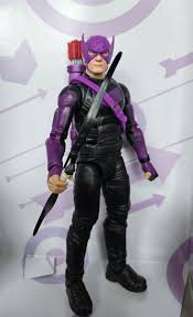 Headswapped Skycycle Hawkeye onto mcu Clint for a different look. :  r/MarvelLegends