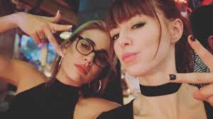 Su mundo, y el de todas las personas que ama, tambalea, mientras que, desde las sombras, charly flow hace méritos para recuperar su libertad. Fotos Asi Avanzan Las Grabaciones De La Reina Del Flow 2 Kienyke