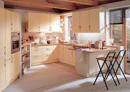 Pictures Of Kitchens Modern Cream Antique White Kitchens Kitchen Design Modern Kitchen Kitchen