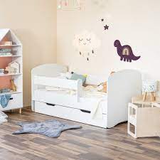 Hier schmieden kinder allein oder mit freunden pläne für neue abenteuer, träumen von vergangenen erlebnissen, malen sich fantastische welten aus und kommen nach einem anstrengenden tag zur ruhe. Alcube Kinderbett Jugendbett 70x140 I 80x160 I 80x180 Ivan Funktionsbett 80x180 Cm Aus Holz Weiss Ohne Matratze Rausfallschutz Schublade Und Lattenrost Online Kaufen Otto