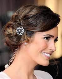 20 Wedding Hairstyles For Round Faces Ideas Short Wedding Hair Medium Hair Styles Wedding Guest Hairstyles