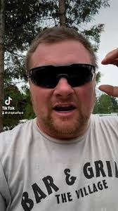 Angelia Sark's Instagram, Twitter & Facebook