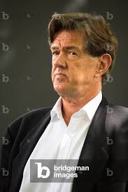 Image of Robert McCrum (photo)