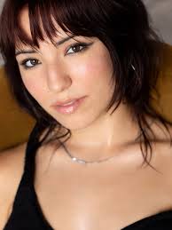 Thalia Anne Oliver your focus and presence literally blows my mind #profesh  @thaliaanneoliver #bigeyedbeauty #oldsoul #actress #kidactor  #thaliaanneoliver #browneyes #bangs #potraitofabeauty #imdb #casting  #danapatrickphoto #headshots #headshotsla ...