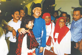 Najib 's defeat was because of the ongoing 1malaysia development berhad scandal that has started in 2015, the introduction of goods and services tax (malaysia) of 6%, high cost of living and his publicly extreme criticism against. Mother Wife The Two Women Behind Najib S Success Malaysia Malay Mail
