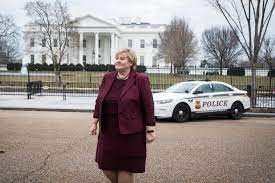 Statsminister erna solberg gjester nedre eiker og isachsen entreprenør i dag sammen med blant annet ordførerkandidat elly th. Regjeringsforhandlinger Inn I Avgjorende Fase Nationen