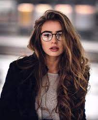Long Hair Women S Styles Beautiful Longhair Fashion Inspire Fashion Inspiration Magazine Beauty Ideaas Luxury Trends And More Long Hair Styles Hair Styles Glasses Fashion