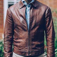 La Patine La Couleur Et La Coupe De Ce Blouson En Cuir Sur Mesure Gieves And Hawkes Sont A Couper Le So Leather Jacket Leather Jacket Men Men S Leather Jacket