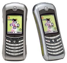 Motorola E390: lahůdka s prostorovým ...