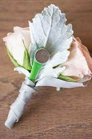 Magnetic Boutonniere For Next Time I Do The Flowers For Someone S Wedding Great Tip Weddingflowers Boutonniere Wedding Flowers Boutonniere Wedding