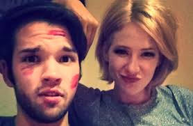 E! News على X: "Freddie Benson is getting married—iCarly star Nathan Kress  is engaged! Such a sweet proposal: http://t.co/06Nq4eCRjW  http://t.co/JI8fCswM0U"