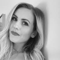 Leanna Stewart's Instagram, Twitter & Facebook