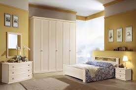 Arredare una camera dal letto in arte povera significa scegliere uno stile rustico, semplice, genuino e con pochi dettagli. Ninfea Camere Da Letto Classiche Mobili Sparaco