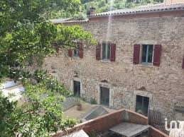 Achat Immeuble Largentiere 7110 A 318 000 405950 En 2020 Immeuble A Vendre Immeuble Idees De Patio