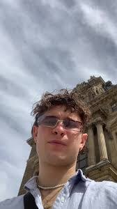 Benjamin Mccabe's Instagram, Twitter & Facebook