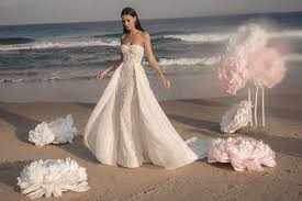 Lee Grebenau Gigi Wedding Gown Strapless Corseted Mermaid Gown With 3d Florals And A Leather Belt Shown Dream Wedding Dresses Bridal Dresses Bridal Couture