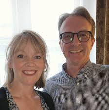 Hi ! After the very sad closure of the amazing Sussex Lighting Company in  Horsham, can anyone suggest where to have a standing lamp repaired and  restored? Thanks!