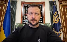 Зараз надзвичайно важливо звертати увагу на тих, хто потребує підтримки; не  залишайте людей наодинці зі складнощами – звернення Президента України