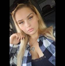 Went as a TVD vampire a couple years ago and might do it again next year 👹  Happy Halloween!