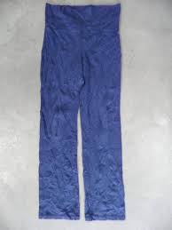 Depozit haine second hand si incaltaminte second hand, comercializam marfa din import germania si austria la saci sigilati. Pantaloni Trening De La 3 Sac Depozit Haine Second Hand ÙÙŠØ³Ø¨ÙˆÙƒ