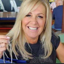 The rise of the super-skilled store assistant