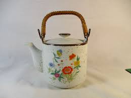 Japanese ceramic teapots can make for wonderful gift options or new additions to your decor. Vintage Japanese Teapot With A Bamboo Handle Teapots Home Living Delage Com Br