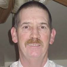 Arnold Chase's Instagram, Twitter & Facebook