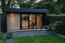 Sauna Exterieur Pour Une Experience Relaxante Dans Le Jardin Decorations Pour La Maison Sauna Exterieur Chalet De Jardin Habitable Bureau De Jardin