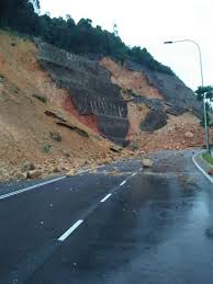 Geografi pmr these pictures of this page are about:simbol tanah runtuh. Kejadian Tanah Runtuh Di Bukit Viral Muafakat Johor Facebook