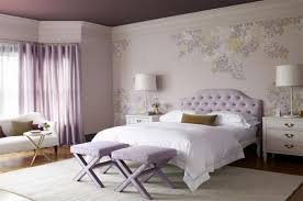Pour une décoration murale raffinée et moderne, vous pouvez réaliser une tête de lit en papier peint. Choisir Un Papier Peint Comment Creer Une Ambiance