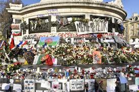 Ceux qui suivent veulent témoigner que nos pensées sont toutes entières tournées vers celles et ceux qui ont été lâchement et. Les Historiens S Emparent Du 13 Novembre Ep 2 3 Une Histoire Des Memoires